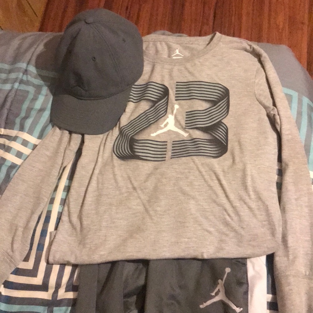 🔥🔥Jordan Hat, Shirt and Pants🔥🔥medium